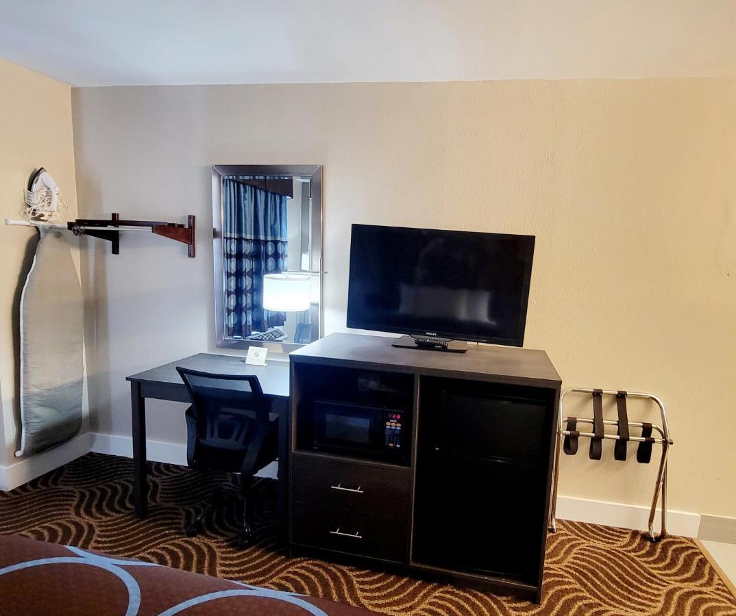 Super 8 By Wyndham Marion Nc Hotell Eksteriør bilde