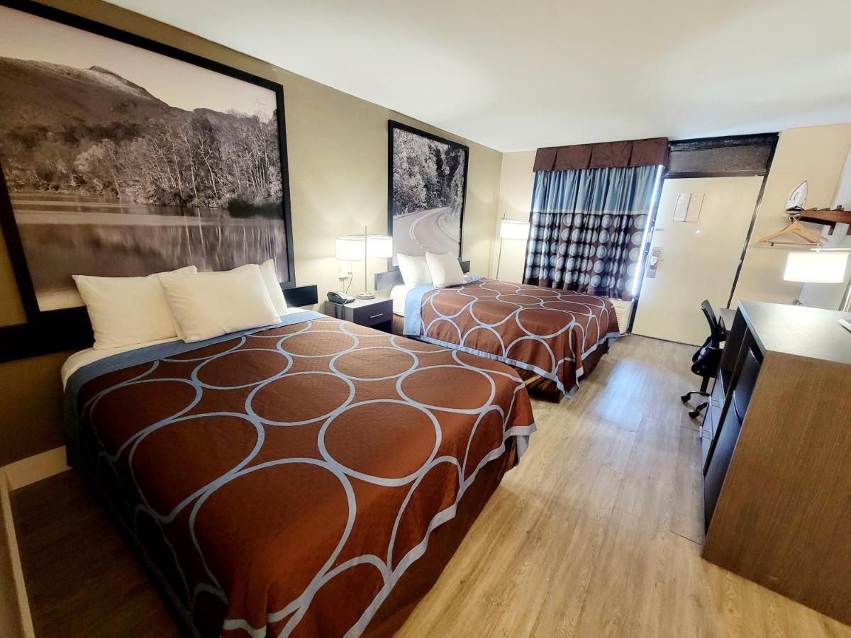 Super 8 By Wyndham Marion Nc Hotell Eksteriør bilde