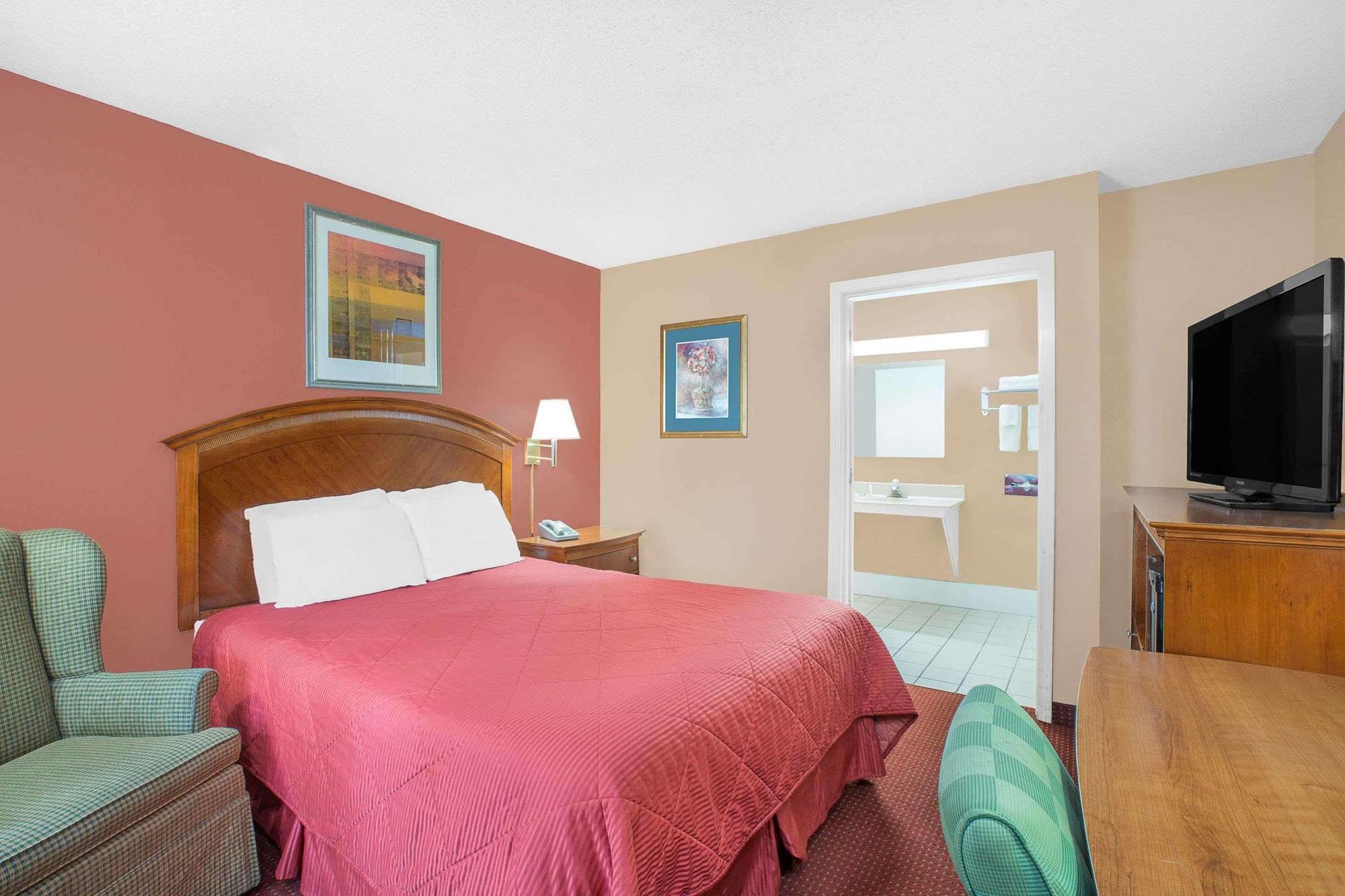 Super 8 By Wyndham Marion Nc Hotell Eksteriør bilde